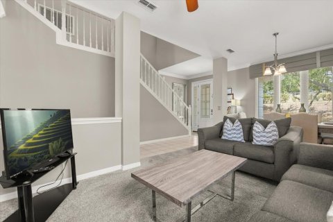 House in Kissimmee, Florida 5 bedrooms, 241.92 sq.m. № 1679762 - photo 13