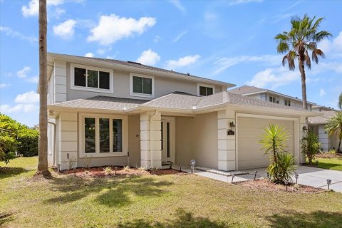 House in Kissimmee, Florida 5 bedrooms, 241.92 sq.m. № 1679762 - photo 2