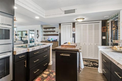 Condominio en venta en Saint Petersburg, Florida, 2 dormitorios, 167.97 m2 № 2149987 - foto 25