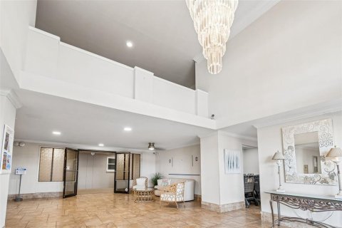 Condominio en venta en Saint Petersburg, Florida, 2 dormitorios, 167.97 m2 № 2149987 - foto 17