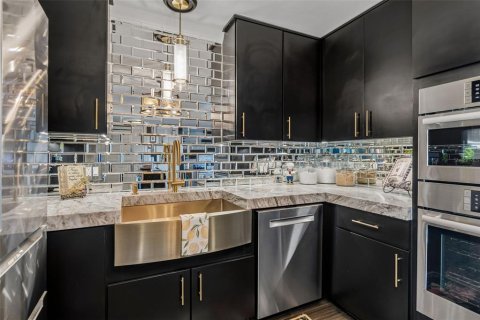 Condominio en venta en Saint Petersburg, Florida, 2 dormitorios, 167.97 m2 № 2149987 - foto 4