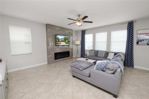 Casa en venta en Brandon, Florida, 4 dormitorios, 264.68 m2 № 1805402 - foto 7