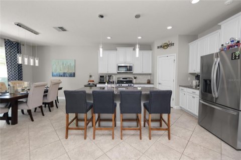 Casa en venta en Brandon, Florida, 4 dormitorios, 264.68 m2 № 1805402 - foto 11
