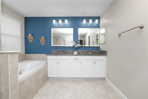 Casa en venta en Brandon, Florida, 4 dormitorios, 264.68 m2 № 1805402 - foto 26
