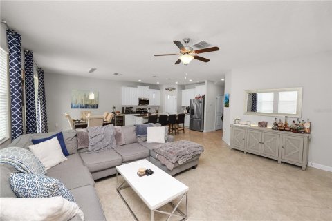 Casa en venta en Brandon, Florida, 4 dormitorios, 264.68 m2 № 1805402 - foto 5