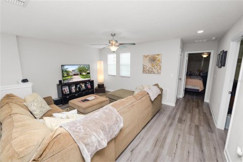 Casa en venta en Brandon, Florida, 4 dormitorios, 264.68 m2 № 1805402 - foto 22