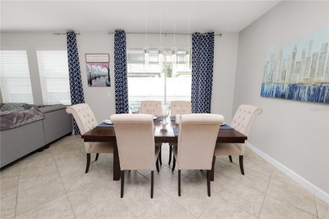 Casa en venta en Brandon, Florida, 4 dormitorios, 264.68 m2 № 1805402 - foto 18