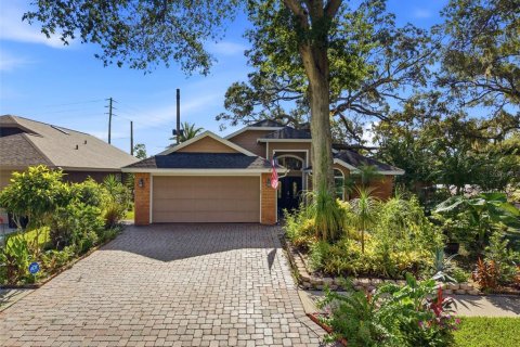 Villa ou maison à vendre à Apopka, Floride: 3 chambres, 156.26 m2 № 2351708 - photo 2