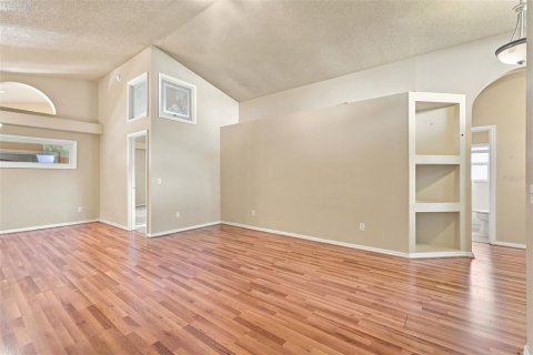 Villa ou maison à vendre à Apopka, Floride: 3 chambres, 156.26 m2 № 2351708 - photo 6