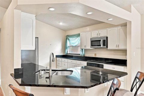 Villa ou maison à vendre à Apopka, Floride: 3 chambres, 156.26 m2 № 2351708 - photo 29