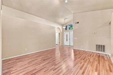 Villa ou maison à vendre à Apopka, Floride: 3 chambres, 156.26 m2 № 2351708 - photo 5