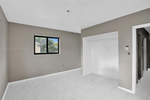 Villa ou maison à louer à Homestead, Floride: 4 chambres, 135.64 m2 № 2000124 - photo 8