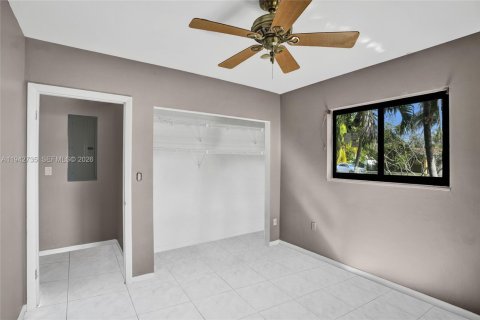 Villa ou maison à louer à Homestead, Floride: 4 chambres, 135.64 m2 № 2000124 - photo 13