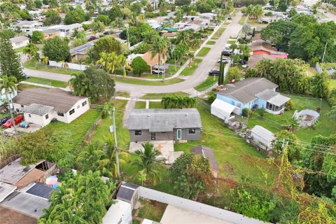 Villa ou maison à louer à Homestead, Floride: 4 chambres, 135.64 m2 № 2000124 - photo 25
