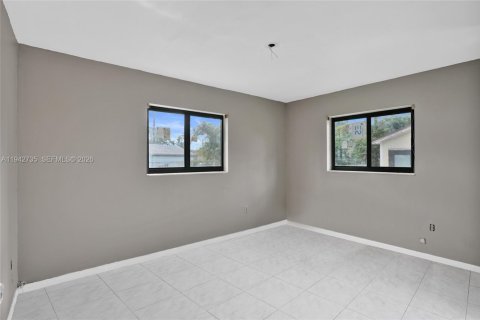 Villa ou maison à louer à Homestead, Floride: 4 chambres, 135.64 m2 № 2000124 - photo 7