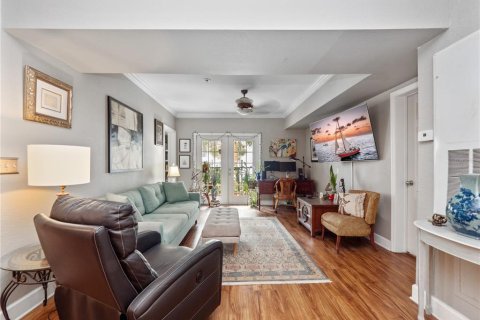 Condo in Orlando, Florida, 2 bedrooms  № 1528893 - photo 2