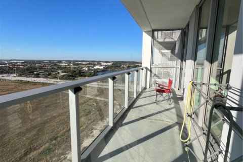 Condominio en alquiler en Sunrise, Florida, 2 dormitorios, 85.47 m2 № 2059914 - foto 21