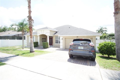 House in Clermont, Florida 4 bedrooms, 227.05 sq.m. № 1803493 - photo 2