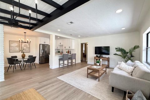Casa en venta en Saint Petersburg, Florida, 4 dormitorios, 171.31 m2 № 1795383 - foto 3