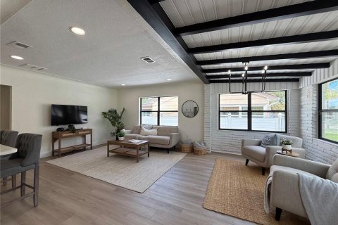 Casa en venta en Saint Petersburg, Florida, 4 dormitorios, 171.31 m2 № 1795383 - foto 8