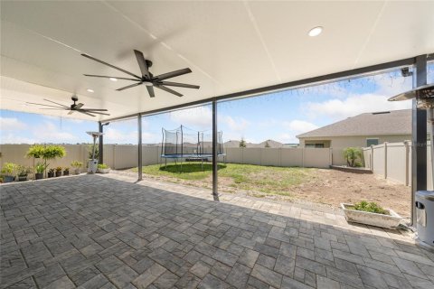 House in Lake Alfred, Florida 5 bedrooms, 241.64 sq.m. № 2403696 - photo 28