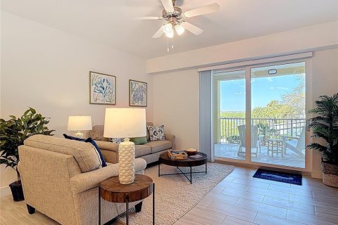 Condo in New Smyrna Beach, Florida, 2 bedrooms  № 1577127 - photo 5