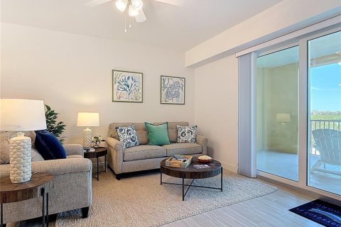 Condo in New Smyrna Beach, Florida, 2 bedrooms  № 1577127 - photo 6
