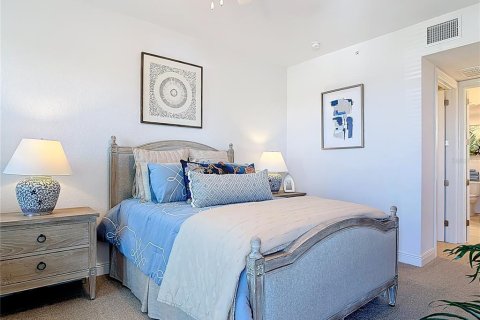 Condo in New Smyrna Beach, Florida, 2 bedrooms  № 1577127 - photo 22