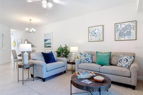 Condo in New Smyrna Beach, Florida, 2 bedrooms  № 1577127 - photo 9
