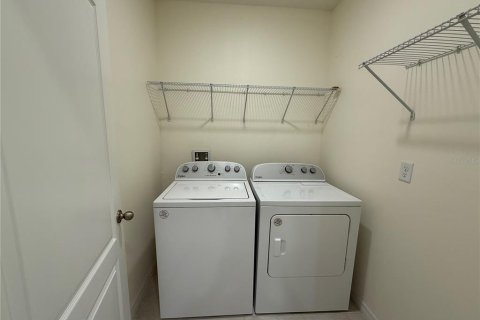 Casa en alquiler en Davenport, Florida, 3 dormitorios, 160.26 m2 № 1906871 - foto 12