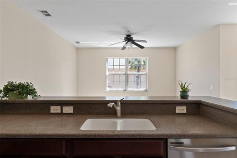 Adosado en venta en New Port Richey, Florida, 3 dormitorios, 158.86 m2 № 2102250 - foto 27