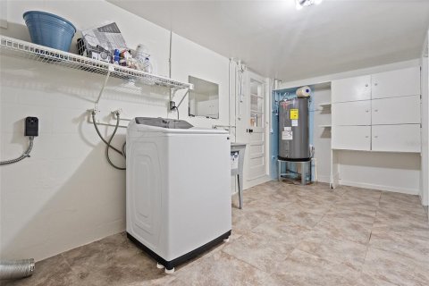 House in Saint Petersburg, Florida 2 bedrooms, 198.72 sq.m. № 1909969 - photo 28