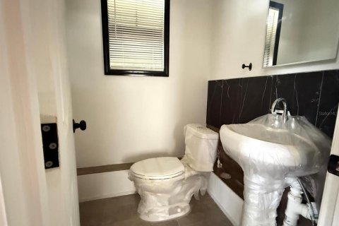 House in Auburndale, Florida 1 bedroom, 66.15 sq.m. № 1845078 - photo 14