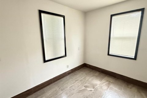 House in Auburndale, Florida 1 bedroom, 66.15 sq.m. № 1845078 - photo 12