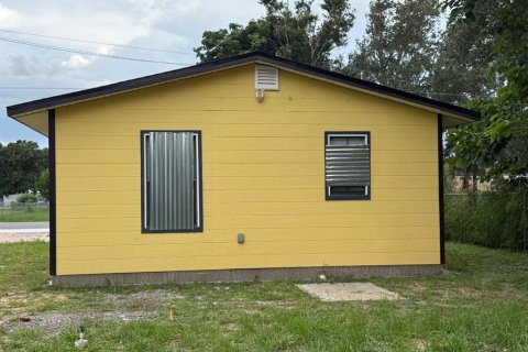 House in Auburndale, Florida 1 bedroom, 66.15 sq.m. № 1845078 - photo 3