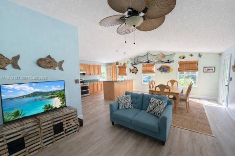 Casa en alquiler en Key Largo, Florida, 3 dormitorios, 115.94 m2 № 2059819 - foto 3