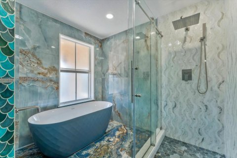 Villa ou maison à vendre à Palmetto Bay, Floride: 4 chambres, 224.17 m2 № 2049933 - photo 28