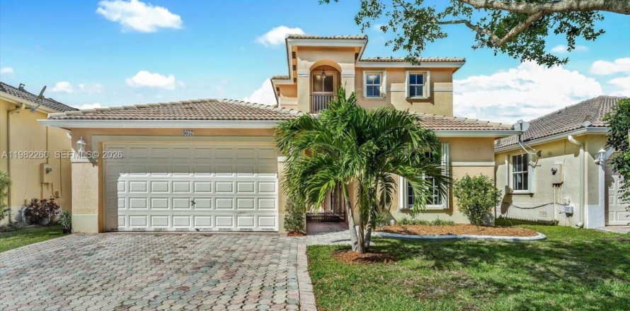 Villa ou maison à Palmetto Bay, Floride 4 chambres, 224.17 m2 № 2049933
