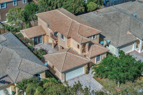 Villa ou maison à vendre à Palmetto Bay, Floride: 4 chambres, 224.17 m2 № 2049933 - photo 2