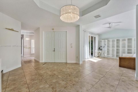 Villa ou maison à vendre à Palmetto Bay, Floride: 4 chambres, 224.17 m2 № 2049933 - photo 7
