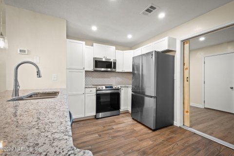 Condo in Middleburg, Florida, 2 bedrooms  № 770521 - photo 1