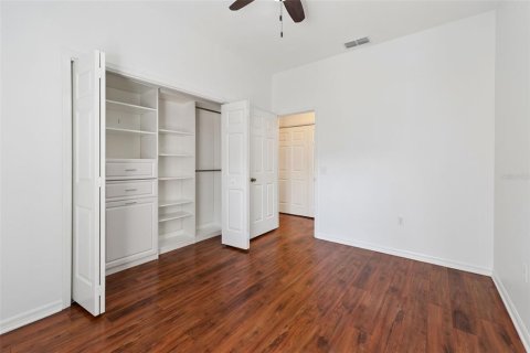 Townhouse in Winter Haven, Florida 2 bedrooms, 127.09 sq.m. № 2231713 - photo 20