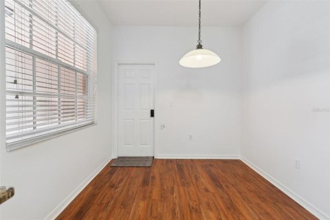 Townhouse in Winter Haven, Florida 2 bedrooms, 127.09 sq.m. № 2231713 - photo 15