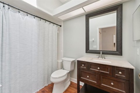 Townhouse in Winter Haven, Florida 2 bedrooms, 127.09 sq.m. № 2231713 - photo 24