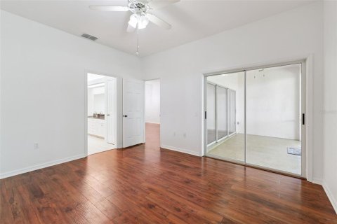 Townhouse in Winter Haven, Florida 2 bedrooms, 127.09 sq.m. № 2231713 - photo 19