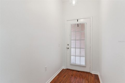 Townhouse in Winter Haven, Florida 2 bedrooms, 127.09 sq.m. № 2231713 - photo 8