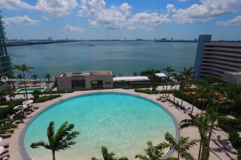 Condo in Miami, Florida, 1 bedroom  № 1937872 - photo 24