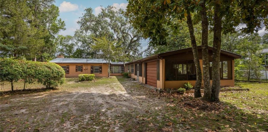 House in Branford, Florida 2 bedrooms, 123.56 sq.m. № 1774813