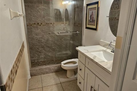 Villa ou maison à louer à Kissimmee, Floride: 4 chambres, 204.01 m2 № 2144201 - photo 9
