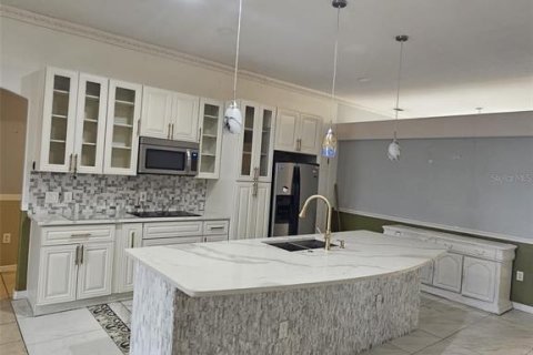 Villa ou maison à louer à Kissimmee, Floride: 4 chambres, 204.01 m2 № 2144201 - photo 3